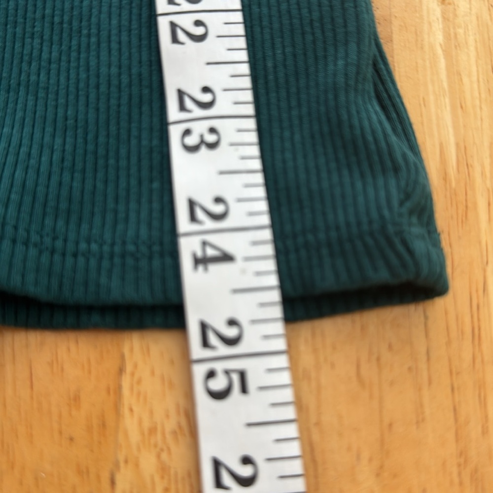 Express One Eleven Ribbed Green V Neck Tank Top Size Large - Picture 8 of 8